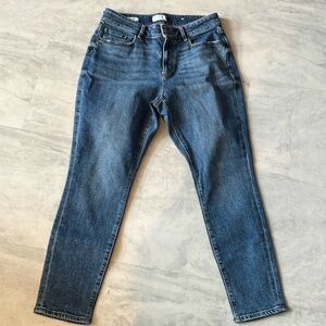 Loft   Jeans  Curvy Skinny  Dark Wash   EUC  some fading and whiskering  Size 6P